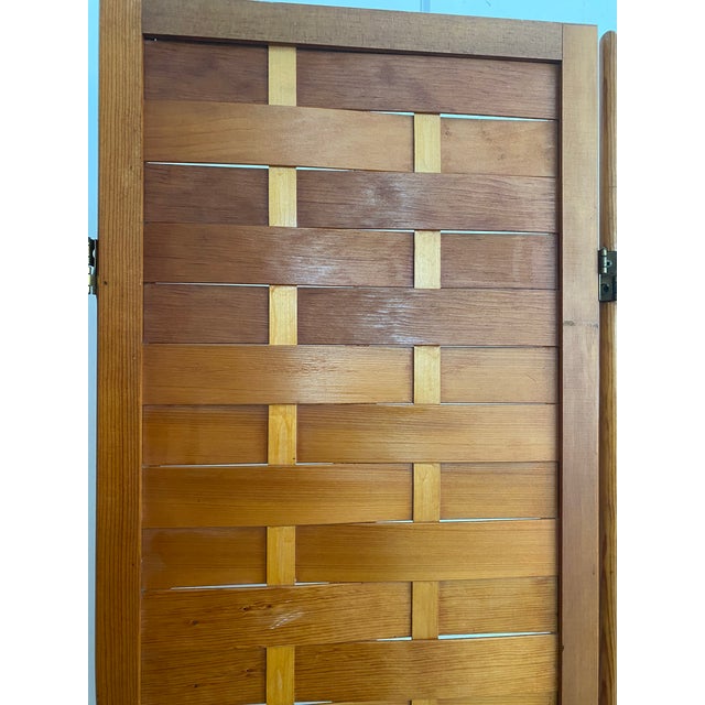 Midcentury Modern Woven Pine Wood Folding Screen, 3-Panel Room Divider For Sale - Image 17 of 17