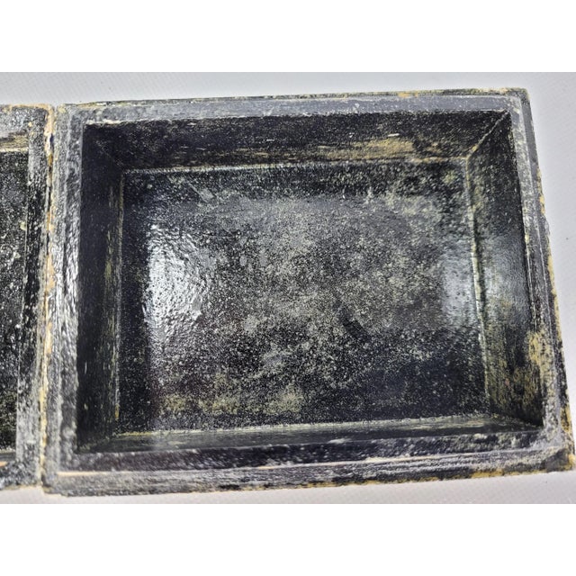 1970s Vintage Small Blue & White Lacquered Wood Lidded Stash Box/trinket Holder For Sale - Image 5 of 7