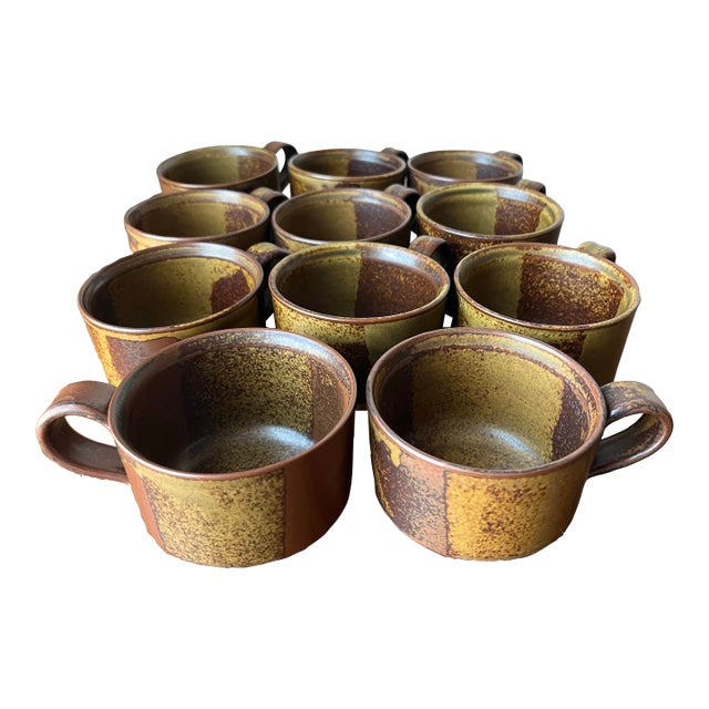 Vintage Iron Mountain Stoneware Roan Mountain Pattern Flat Cups- Set of 11 For Sale