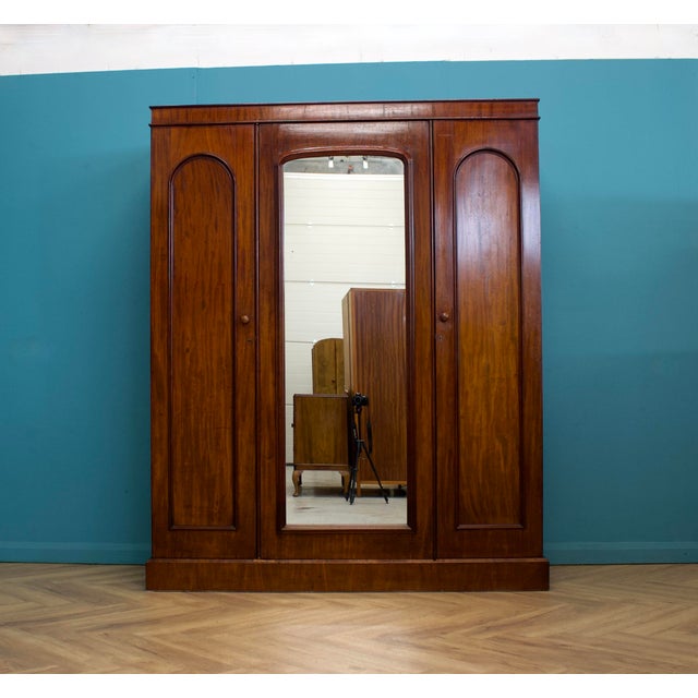 Antique Victorian Wardrobe in Mahogany, 1880s For Sale - Image 15 of 15