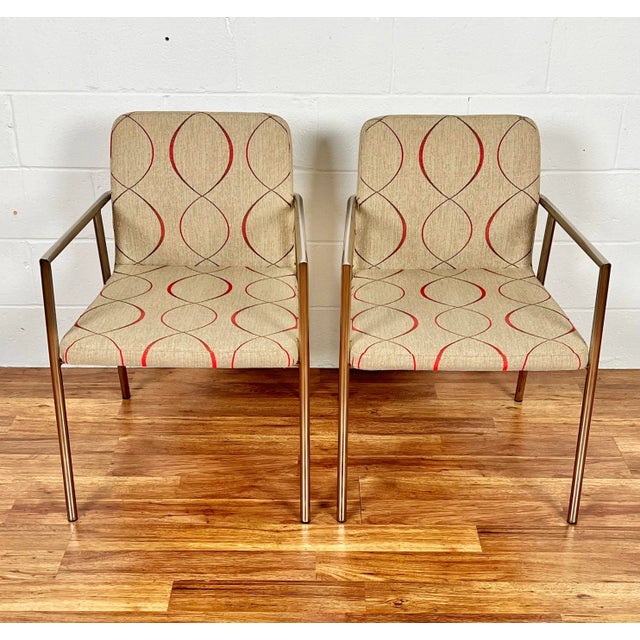 The Avant chair presents the perfect balance between exposed metal frame and upholstery. Offering a timeless solution for...