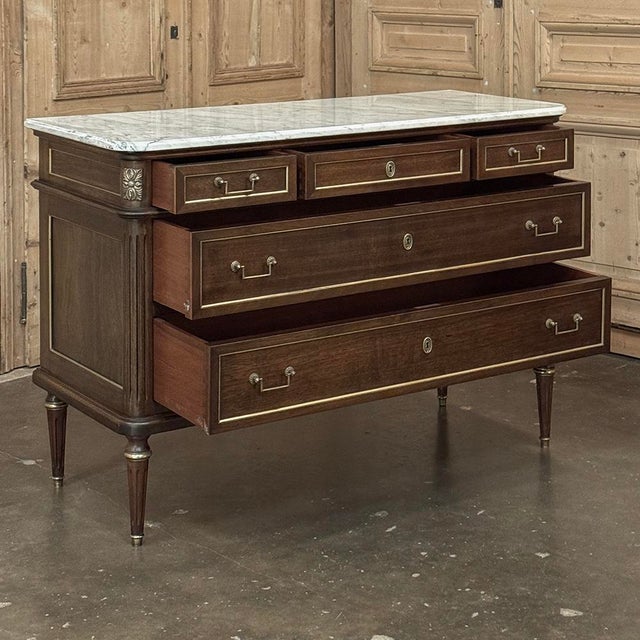 French Directoire Neoclassical Carrara Marble Top Commode For Sale - Image 14 of 18