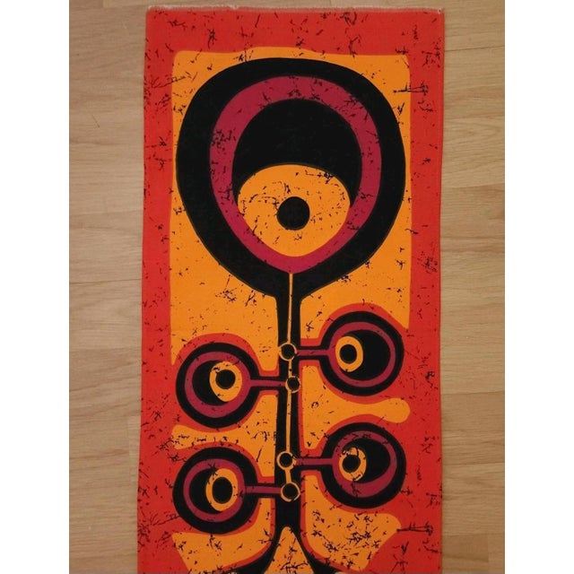 Mid-century screen-printed wall hanging. Signed by the german artist Traute Sänger Unused, very rare find in this...