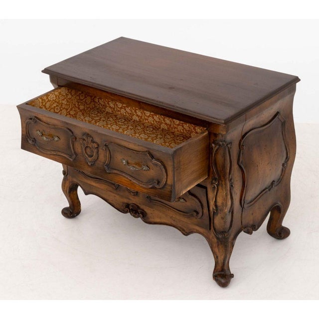 Louis XVI Style Walnut Bombe Chests, Pair For Sale In New York - Image 6 of 10