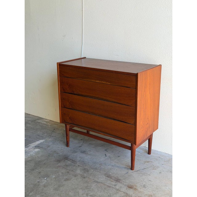 Vintage Danish Teak 4-Drawer Dresser in the Style of Arne Vodder - Mid-Century Modern Chest 1960s For Sale In Los Angeles - Image 6 of 9