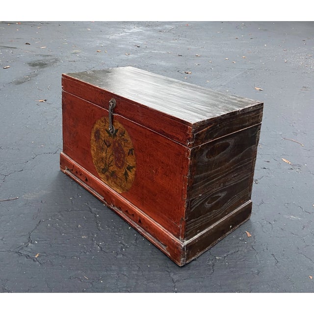 Asian 1990s Vintage Small Chinese Trunk For Sale - Image 3 of 12
