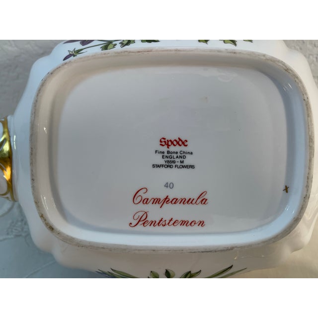 Vintage Spode Stafford Flowers English Bone China Tea Service, 3-Piece Set For Sale - Image 15 of 18