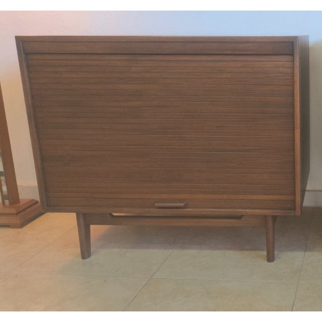 1960s Jens Risom Tambour Door Nightstands/Cabinets- A Pair For Sale - Image 5 of 11