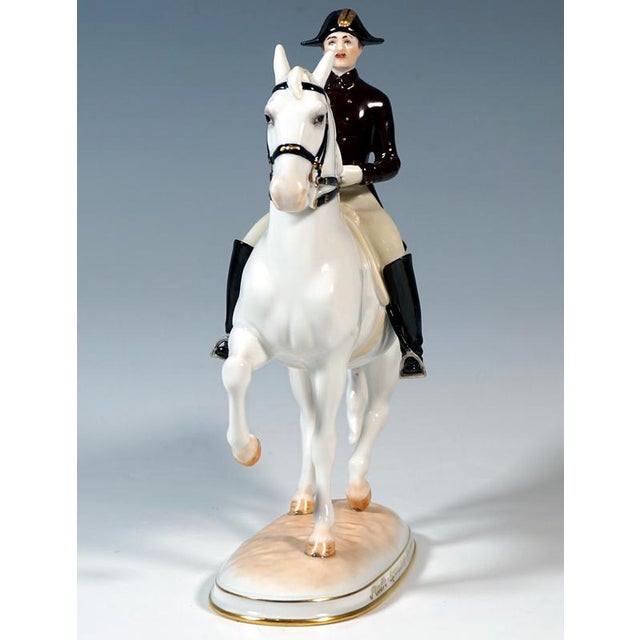 The piaffe (from the french 'piaffer' = to prance, stamp) is one of the main lessons of the high school, which is...