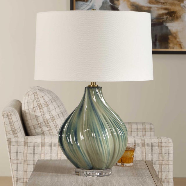 Traditional Tausha Green Table Lamp For Sale - Image 3 of 6