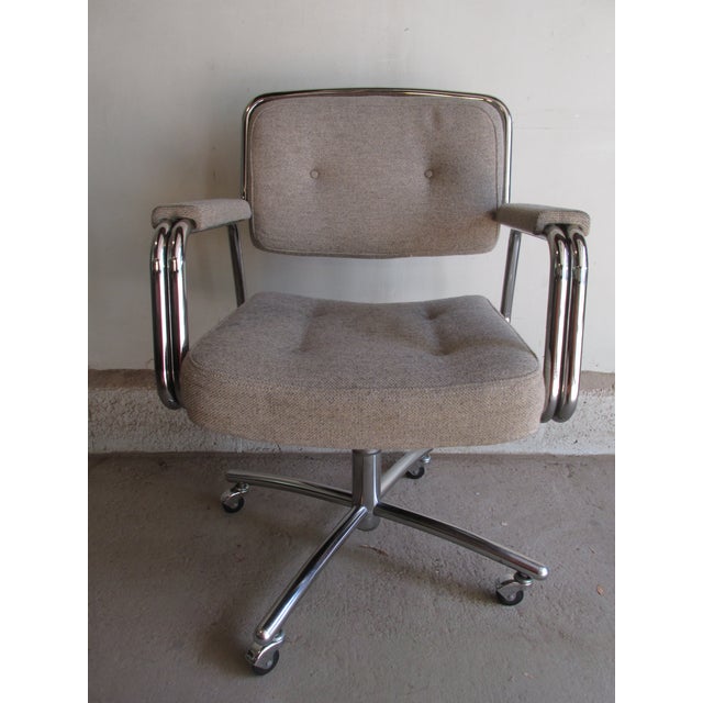 Mid-Century Modern Modernist Style Swivel Armchairs by Metalstand Inc., Philadelphia, 1970s, a Pair For Sale - Image 3 of 12
