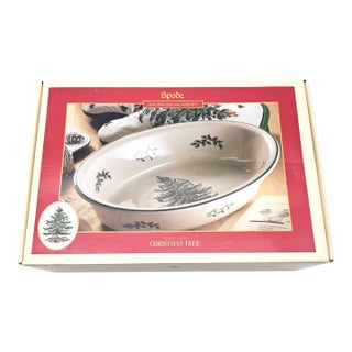 Spode Christmas Tree Porcelain Oval Rim Serving Dish With Matching Oven Mitt For Sale