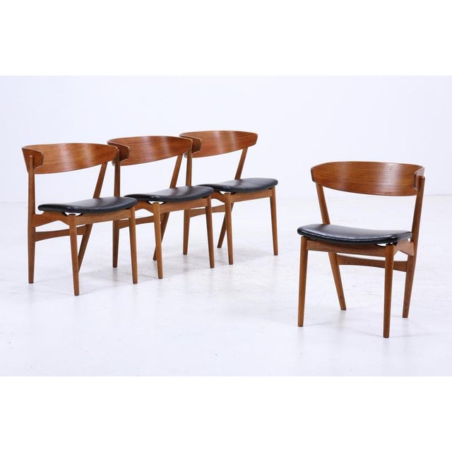 Mid-Century Danish Model 7 Chairs in Teak and Leather by Helge Sibast, Set of 4 For Sale - Image 16 of 16