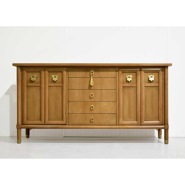 American of Martinsville Mid Century Asian Chinoiserie Buffet by American of Martinsville For Sale - Image 4 of 15