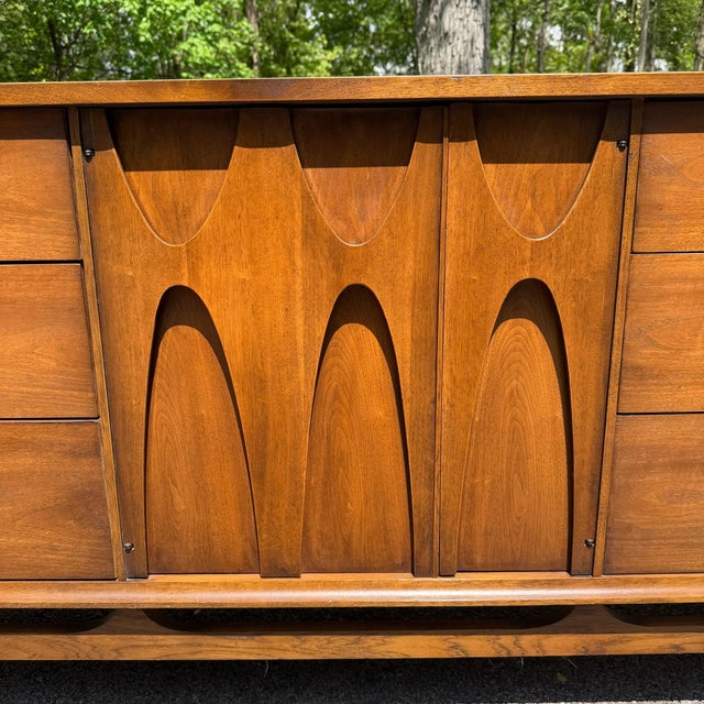 Mid Century Modern Broyhill Brasilia Lowboy 9-Drawer Dresser Credenza, Attributed For Sale In Cleveland - Image 6 of 10