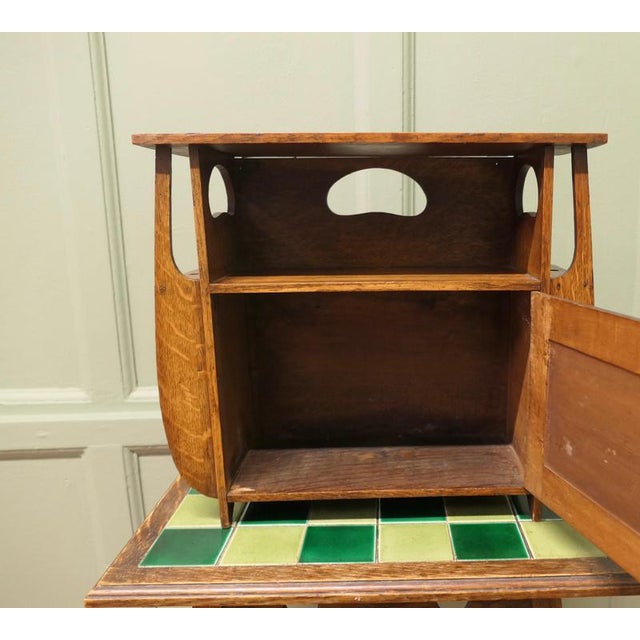 Arts and Crafts Oak Wall Cabinet, 1910 For Sale - Image 6 of 8