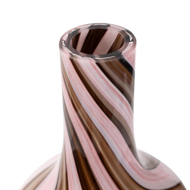 Kenneth Ludwig Chicago Neapolitain Glass Vase- Tall For Sale - Image 4 of 10