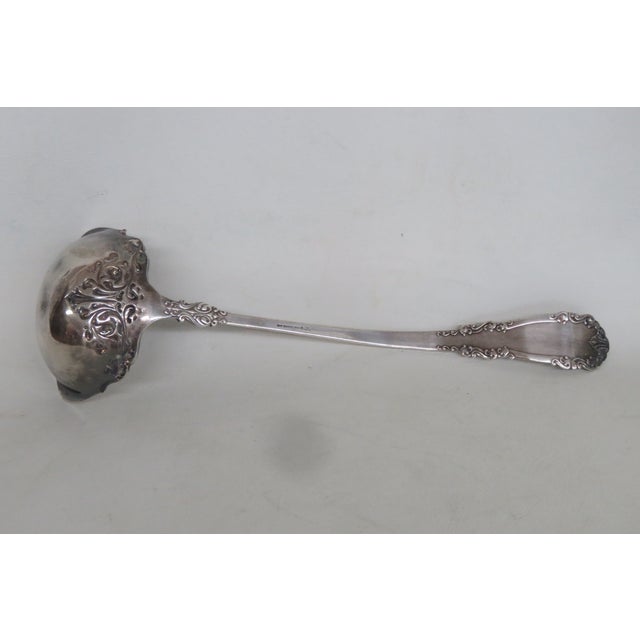 Traditional 1847 Rogers Bros Large Punch Soup Ladle 1904 Xs Triple Silverplate Utensil 5004b For Sale - Image 3 of 12