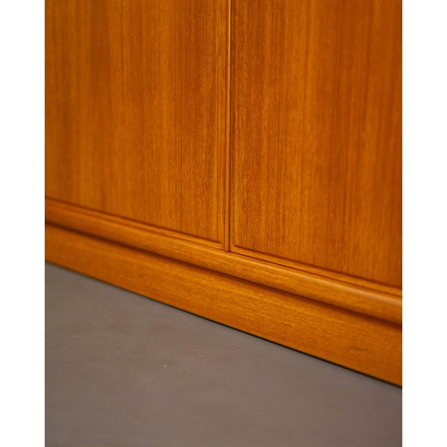 Wood Mid-Century Modern Teak Buffet from Dyrlund, Denmark, 1960 For Sale - Image 7 of 11