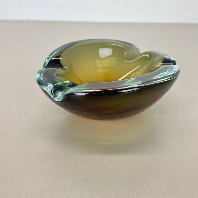 Large Murano Glass Shell Bowl, Italy, 1970s For Sale - Image 11 of 18