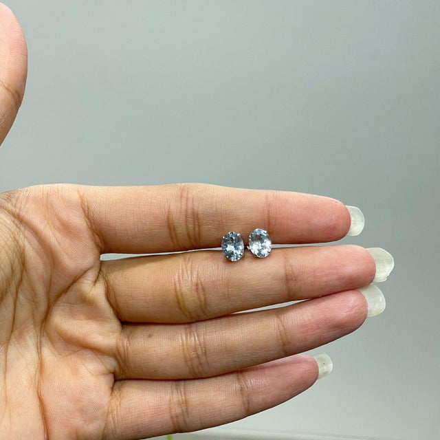 Blue A Pair Estate 1.90 Ct Oval Cut Natural Aquamarine Solitaire Stud Earrings - Fine Jewelry For Sale - Image 8 of 12