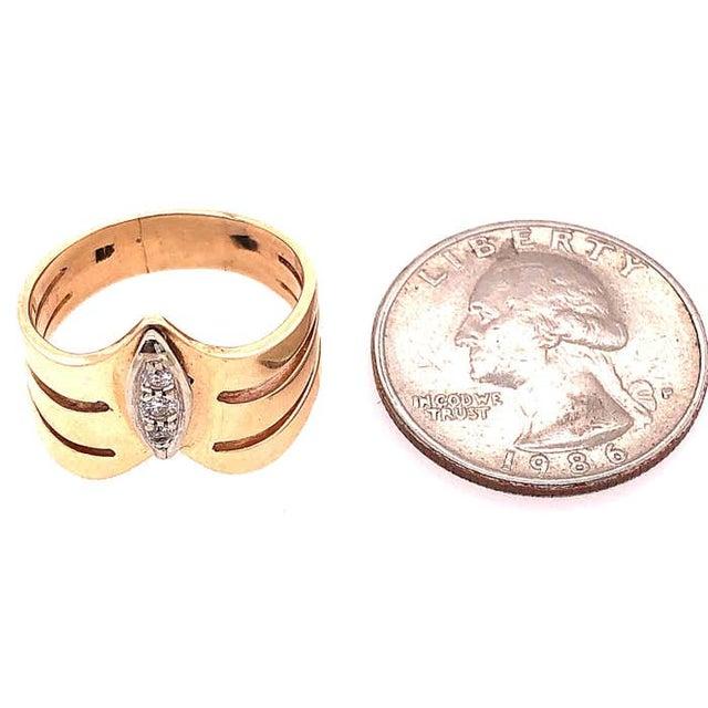 14 Karat Yellow and White Gold Diamond Center Contemporary Ring, Size 8.5 For Sale - Image 4 of 11