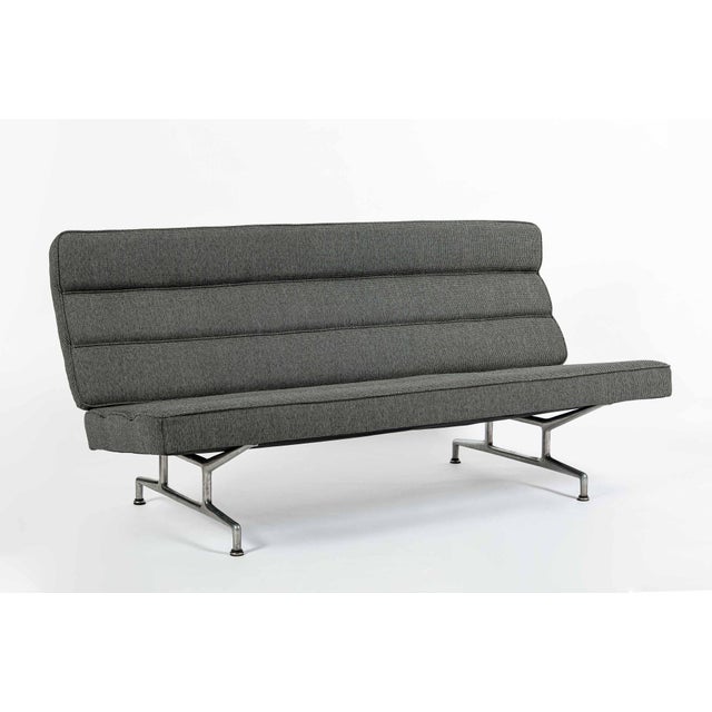 Herman Miller Vintage Mid-Century Modern Eames Model 3473 Sofa for Herman Miller, 1960s For Sale - Image 4 of 15