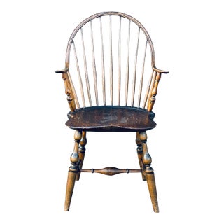 18th Century American Continuous Arm Windsor Chair For Sale