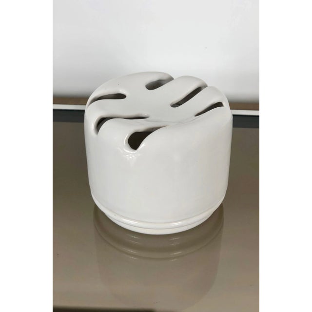 White Ceramic Ashtray Liisi by Liisi Beckmann for Gabbianelli, Italy, 1970s For Sale - Image 4 of 10