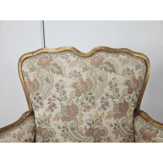 Wood 20th Century Italian Baroque Style Bergère Armchairs in Carved and Gilded Wood, Set of 2 For Sale - Image 7 of 18