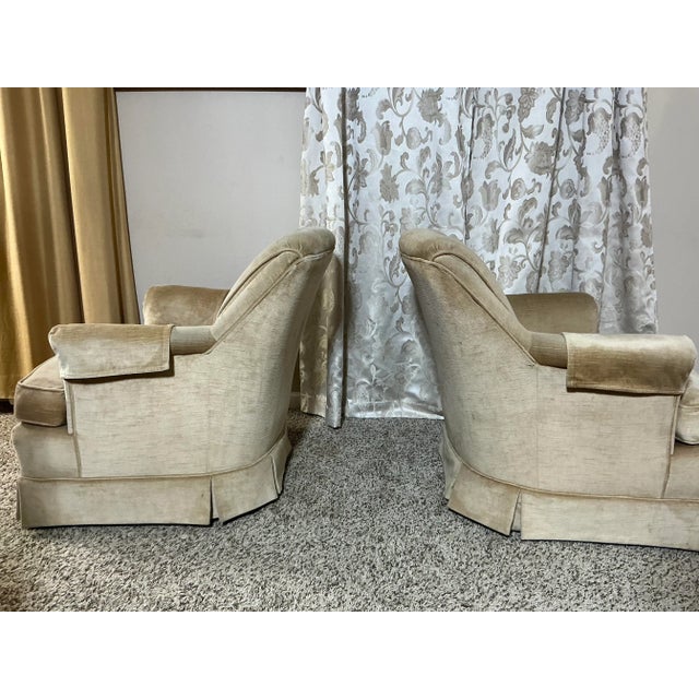 Mid 20th Century Pair of Vintage Hammary Tufted Velvet Lounge Chairs – Warm Camel Beige (Non-Swivel) For Sale - Image 5 of 12
