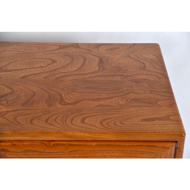 Mid-Century Modern Mid-Century Modern Windsor Sideboard in Elm and Beech by Lucian Ercolani for Ercol, 1955 For Sale - Image 3 of 18