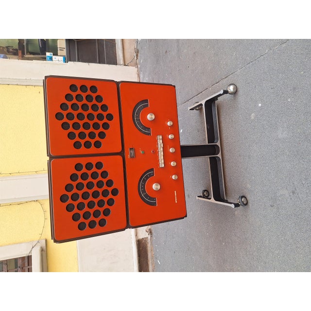Mid-Century Modern First Series Red RR126 Radio by Achille & Pier Giacomo Castiglioni for Brionvega, 1980s For Sale - Image 3 of 18