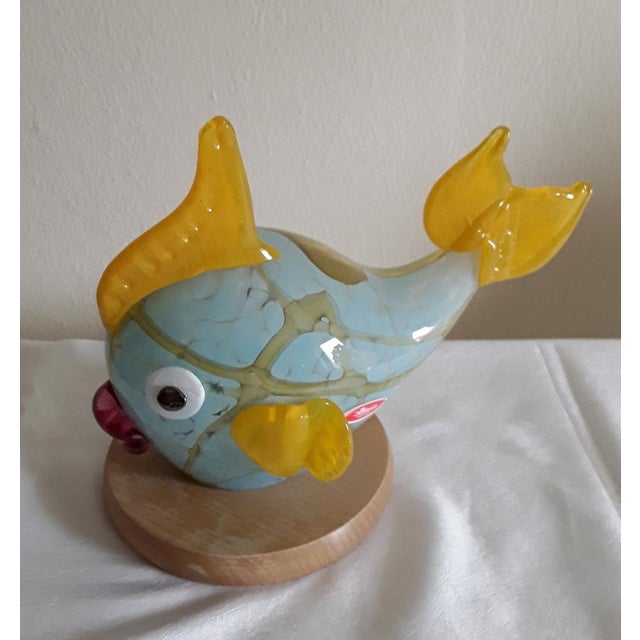 Vintage Fish Table Lamp in Colored Glass & Beech from Joska-Kristall, 1990s For Sale - Image 3 of 9