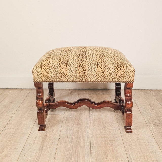 1970s Pair of Louis XIV Style Walnut Benches, Custom Made Circa 1970 For Sale - Image 5 of 6