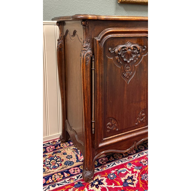 Antique French Sideboard Server Buffet Carved Dark Oak Louis XV C. Early 20th C For Sale In Dallas - Image 6 of 18