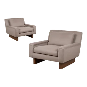 Bernhardt Furniture Club Lounge Chairs in Alpaca Wool With Walnut Bases by Flair, Pair