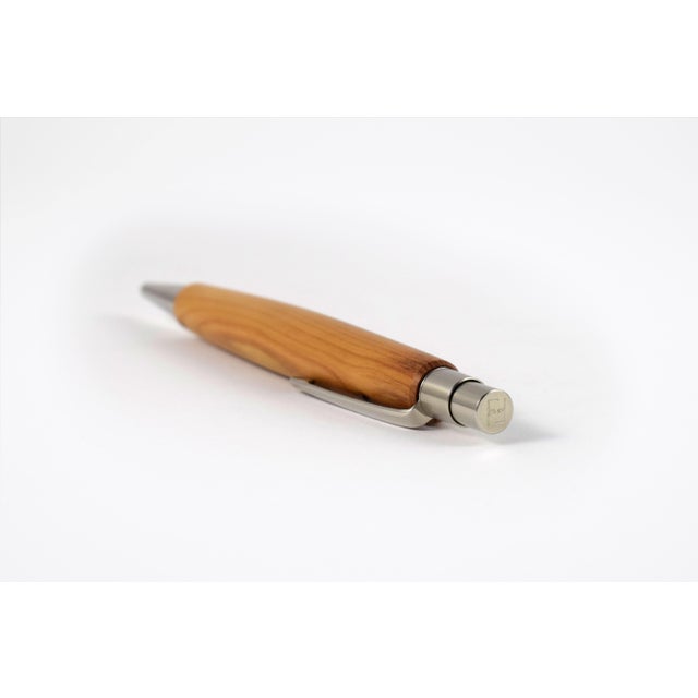 Contemporary Berlin Ballpoint Pen in Yew Wood by Jean-Frédéric Fesseler for Atelier Fesseler For Sale - Image 3 of 4