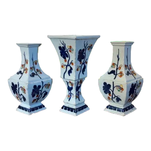 Antique 17th / 18th Century Chinese Kangxi Porcelain Mantel Vases - Set of 3