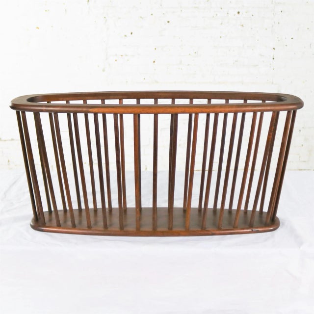 MCM Magazine Rack Larger Walnut Oval Attributed to Arthur Umanoff for Washington Woodcraft For Sale - Image 13 of 13