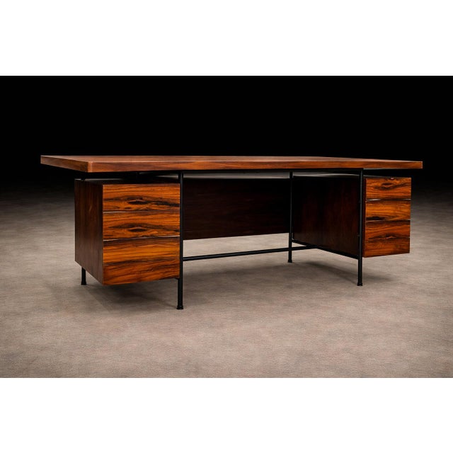 Mid-Century Modern Brazilian Modern Six-Drawer Rosewood & Iron Desk by Geraldo De Barros, Brazil, 1950s For Sale - Image 3 of 15