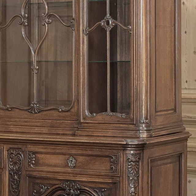 Antique Liegeois Hand-Carved Walnut Bookcase ~ China Buffet For Sale - Image 9 of 18