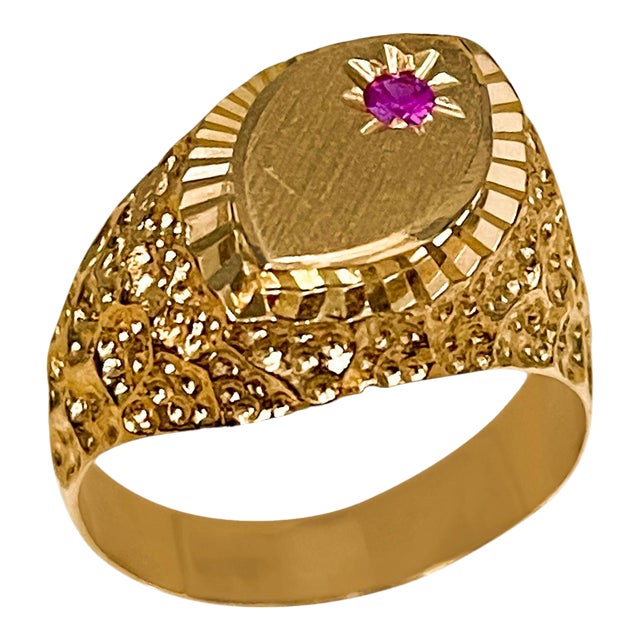 Gold and Ruby 14 Karat Yellow Gold Ring Vintage Unisex, Size 9.5 For Sale