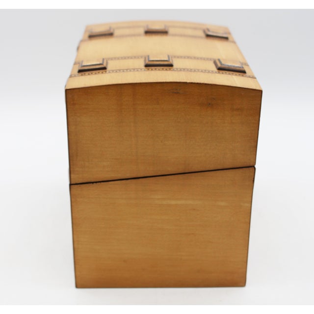 Early 20th Century Early 20th Century English Arts & Crafts to Art Deco Satinwood Box For Sale - Image 5 of 9