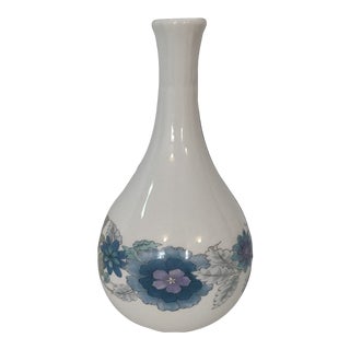 Vintage Wedgwood Bud Vase Clementine Pattern For Sale