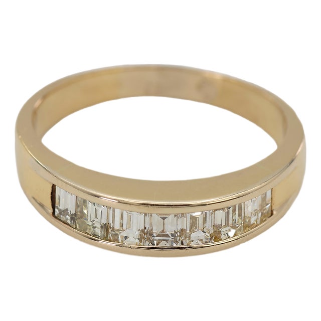 14k(585) Vintage Solid Yellow Gold Natural Baguette Diamond Band Ring, Size 9 For Sale