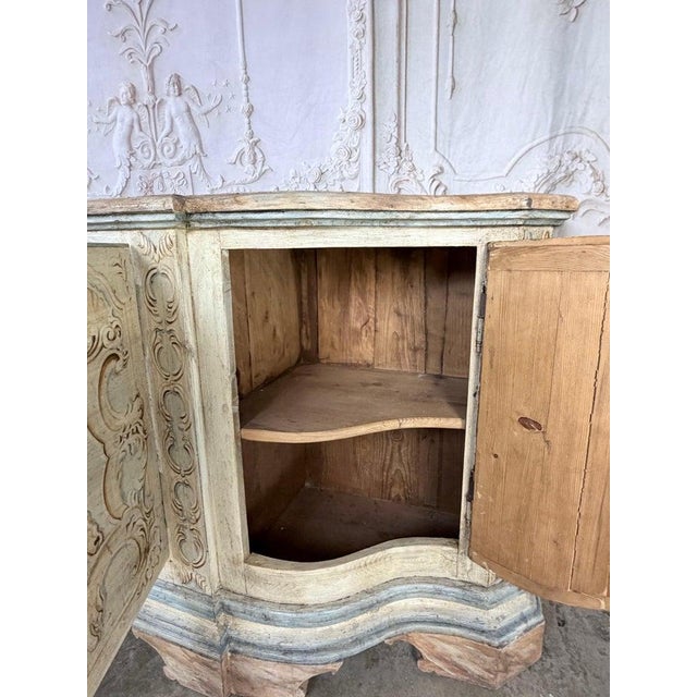 Italian Rococo Painted Serpentine Credenza With Floral Cartouches For Sale - Image 11 of 17