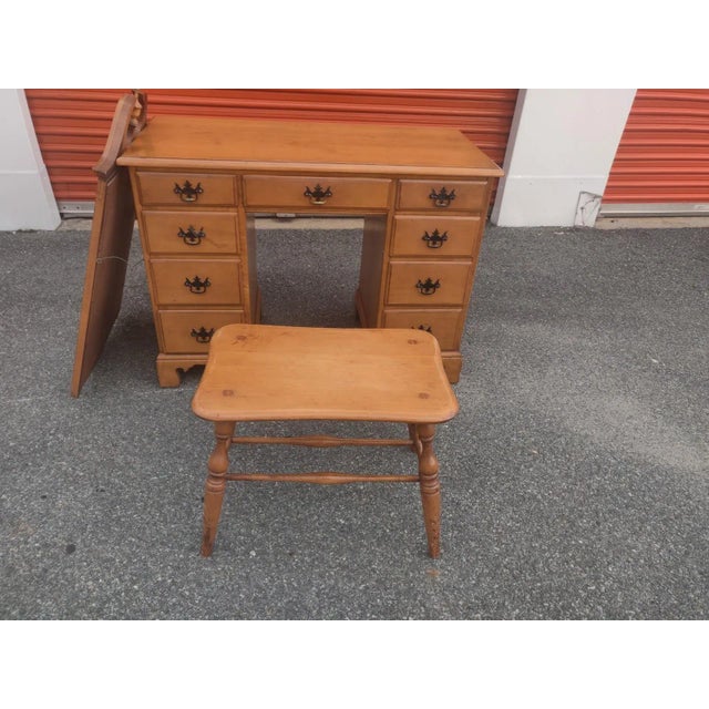 Early 20th Century Early 20th Century Solid Maple Colonial Vantiy Dresser – Chippendale Style For Sale - Image 5 of 12