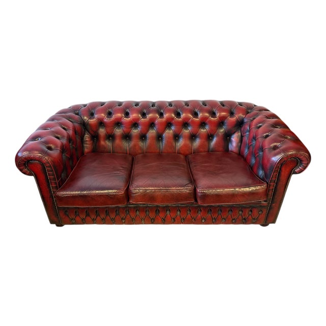 Vintage Chesterfield Three-Seater Sofa in Leather For Sale
