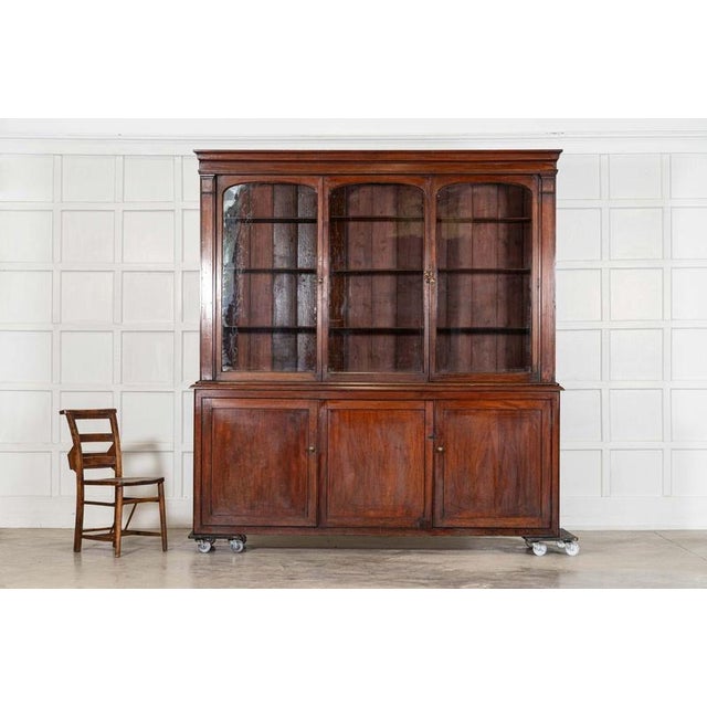 Large English Glazed Mahogany Bookcase, 1880s For Sale - Image 4 of 16